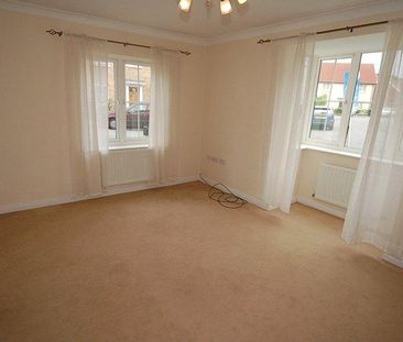 3 bedroom end of terrace house to rent - Photo 1