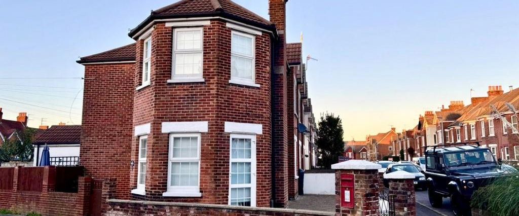 2 bedroom house to rent - Photo 1