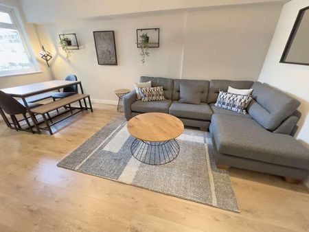 Kensington, L7 - Photo 2