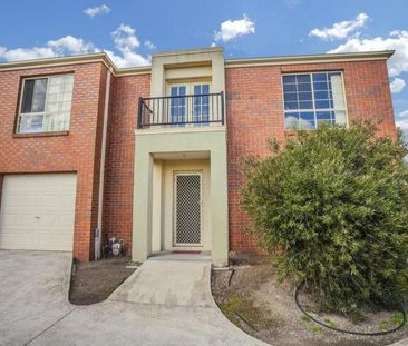 Modern Meadow Heights Living with Stunning Views - Photo 6