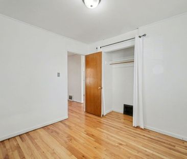 For Lease - 967 Merivale Road, Carlington - Central Park, Ontario - Photo 2