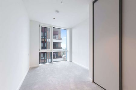Brand new two bedroom apartment set within Dock Master House, apart of Cerulean Quarter, a new vibrant neighbourhood for East London and Canning Town. - Photo 2