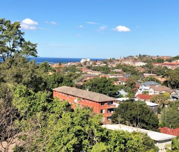 2 Bedroom Apartment- Private LOCK UP GARAGE- Walk to Shops & COOGEE... - Photo 2