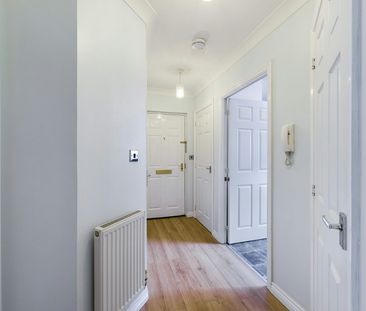 Flat to rent on - Photo 6