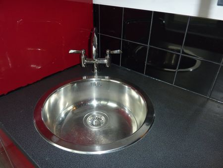 1 Bed Flat, Headstone Lane, HA2 - Photo 2