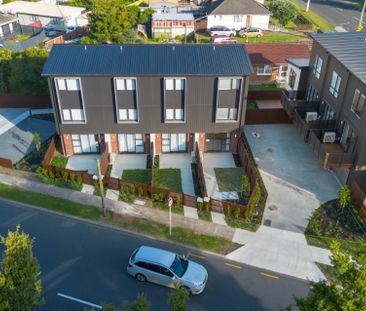 Near-New Stylish Townhouses - Photo 6