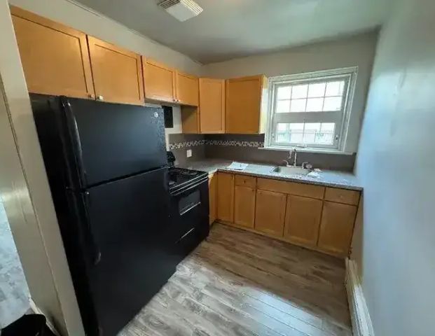 1 Bedroom for Rent - Wolseley - 38 Langside | 38 Langside Street, Winnipeg - Photo 1