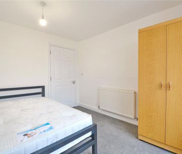 3 bedroom apartment to rent - Photo 6