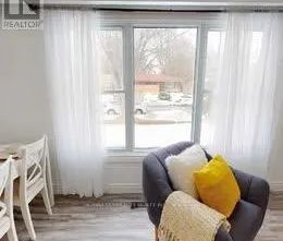 259 ROSS AVENUE - Photo 1