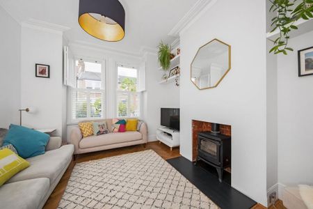 5 bedroom terraced house to rent - Photo 4