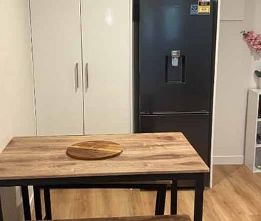 Stylish Modern 2-Bedroom Flat in Tawa Your Perfect Comfortable Home - Photo 4