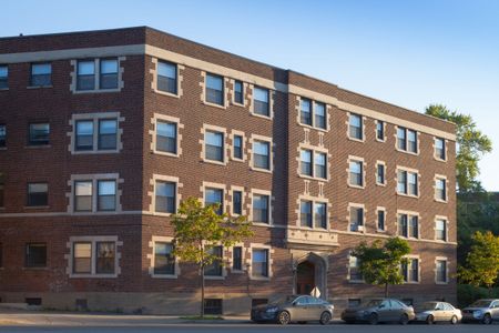 5530 Cote Saint-Luc Road - Photo 2