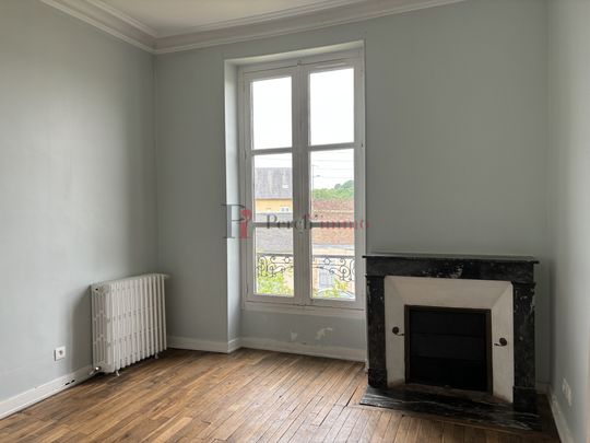 Location Maison 7 pièces 121m² BONNETABLE 72110 - Photo 1