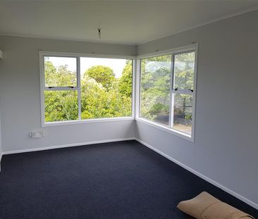 SAINT JOHNS - 2 bedroom Flat - Water Included - Redecorated - Photo 1