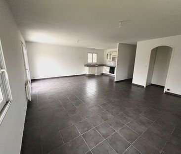 Location Maison 5 pièces 94m² - Photo 1