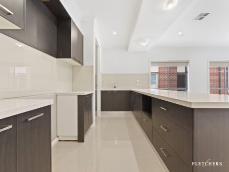 Modern Living in the Heart of Tarneit - Photo 3