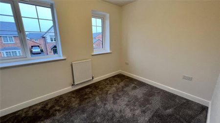 2 bedroom semi-detached house to rent - Photo 3