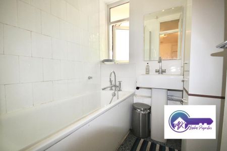 1 Bedroom Room in Flat Share To Rent - Photo 2