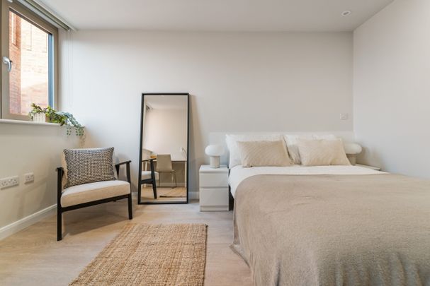 Premium En-suite - Photo 1