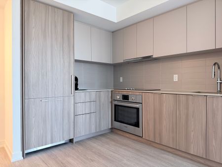 For Lease - 15 David Salomon Drive Unit# 1605, Toronto, Ontario - Photo 5