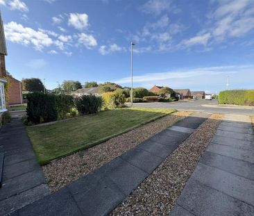 3 bedroom semi-detached house to rent - Photo 2