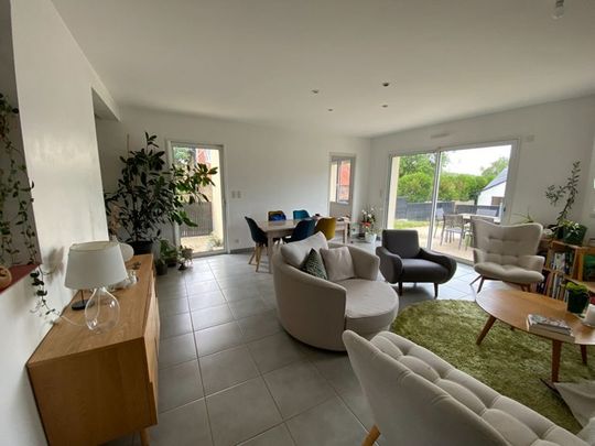 Maison 6 pièces – 136 m² environ à Guignen (ref : G75896) - Photo 1