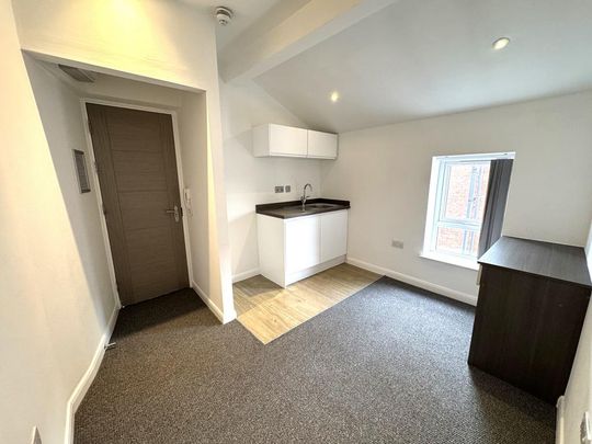 1 bedroom house of multiple occupation to rent - Photo 1