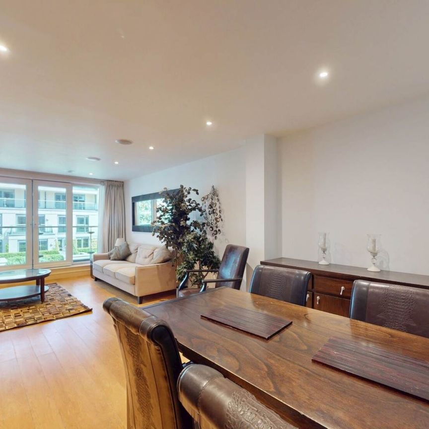 Price £850 pw - Available Now - Furnished - Photo 1