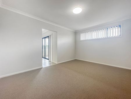 Spacious Family Home - Photo 2