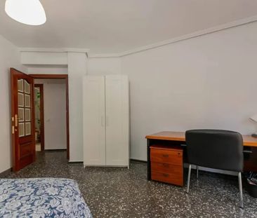 Carrer Manolo Taberner, Valencia, Valencian Community 46018 - Photo 1