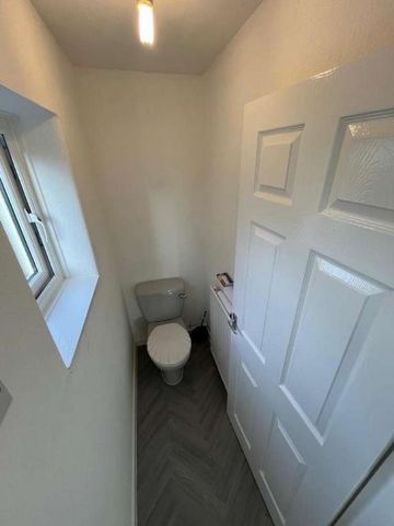 Balmoral Road, Clifton, Swinton, Manchester, M27 - Photo 2