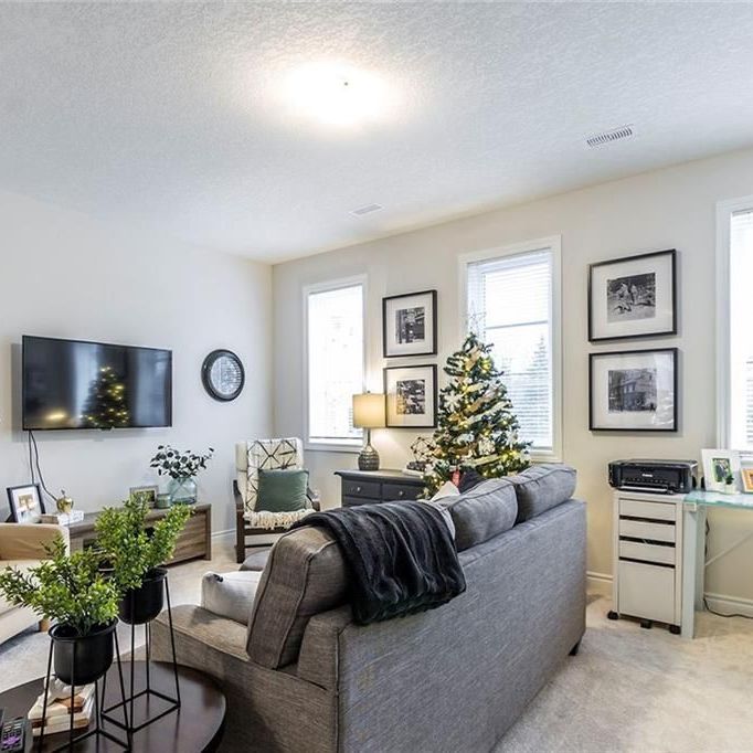 For Lease - 219 Dundas Street Unit# 8, Hamilton, Ontario - Photo 1