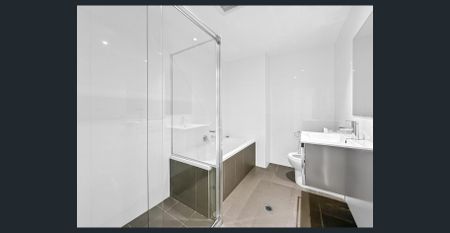 Luxurious 2-Bed Apartment in Resort-Style Complex – Walk to Everything - Photo 5