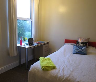 7 Bed Semi-Detached House, Radcliffe Road, NG2 - Photo 5