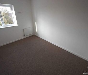 2 bedroom property to rent in Salford - Photo 4