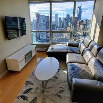 LUXURY FURNISHED 1BR + Den (downtown vancouver) FOR RENT - Photo 4