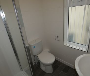 28 Clevedon Road Flat 2 FFF - Photo 1