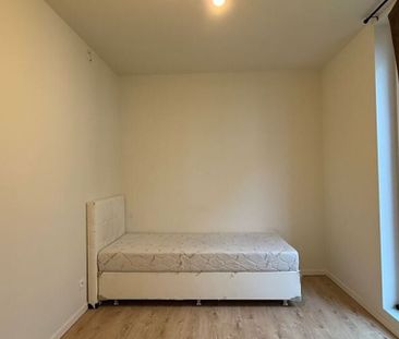 Appartement te huur in Sint-Niklaas voor € 845 met 1 slaapkamer - Photo 3