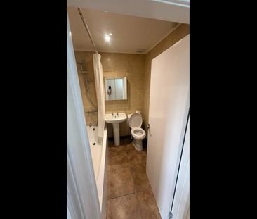 1 Bed Flat, Talfourd Road, SE15 - Photo 4