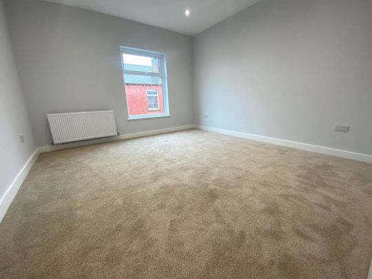 Oxford Street, Shaw - Photo 1