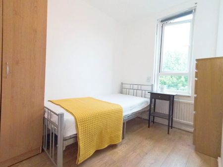 5 Bed End Terrace, Haselrigge Road, SW4 - Photo 2