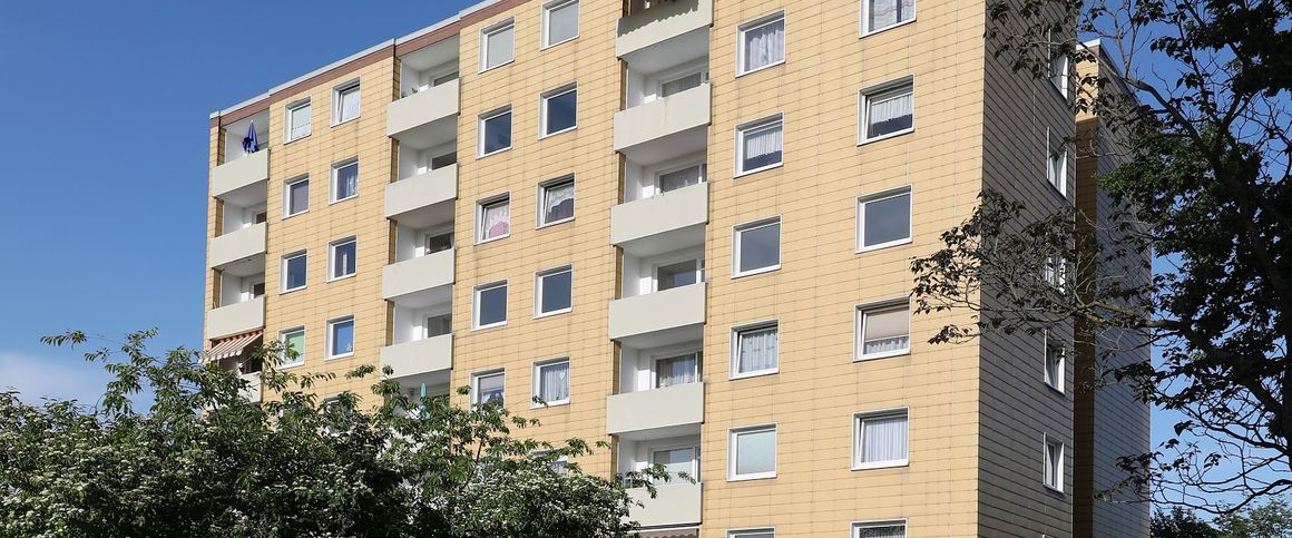 Wohnen in Teichnähe // 7.OG Wohnung 4 - Mindestalter: 50 Jahre - Foto 1