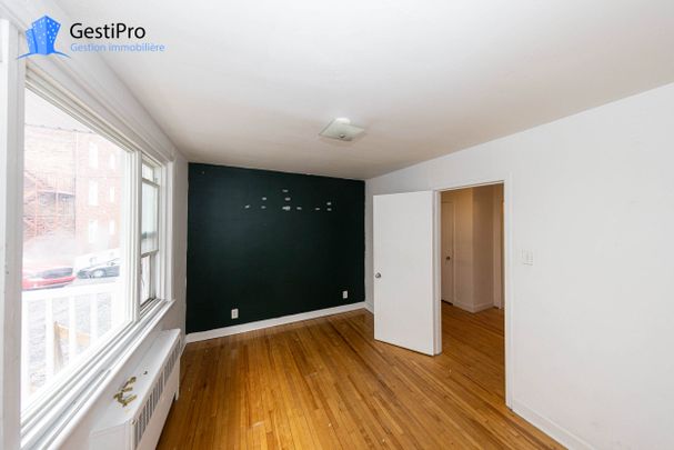 630 Chouinard - Photo 1