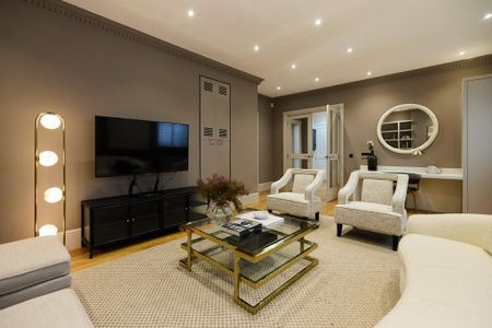 4 bedroom terraced house to rent - Photo 2