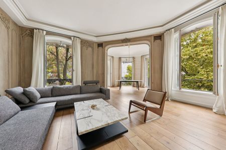 Location Appartement de luxe Paris 7 4 Pièces 165.74 m² - Photo 2