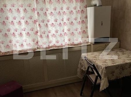 Apartament cu 3 camere, AC, centrală termică, decomandat, 80 mp, Lăpuș - Fotografie 3