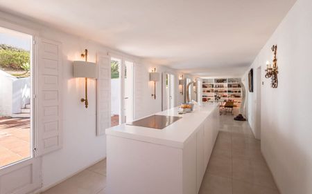 Marbella, Marbella, Andalusia 29602 - Photo 2