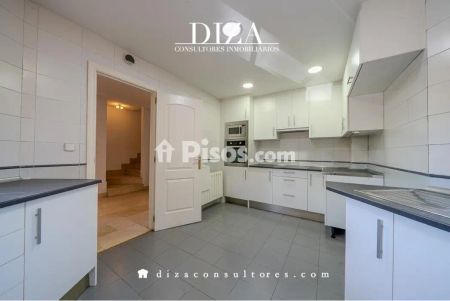 Chalet en alquiler en Avenida de la Victoria, cerca de Calle de Gerda Taro - Foto 4
