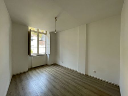 Location appartement 4 pièces, 100.00m², Fontenay-le-Comte - Photo 3
