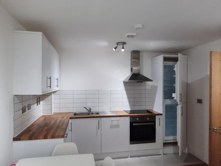1 bedroom flat to rent - Photo 2